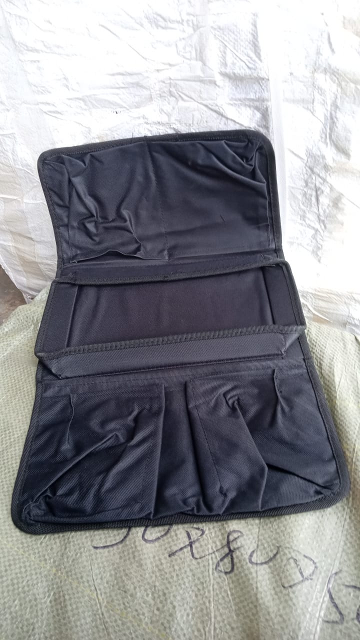Sofa Arm Rest Hanging Storage Bag (Black)